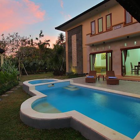 Villa Damai Jimbaran Habitación foto
